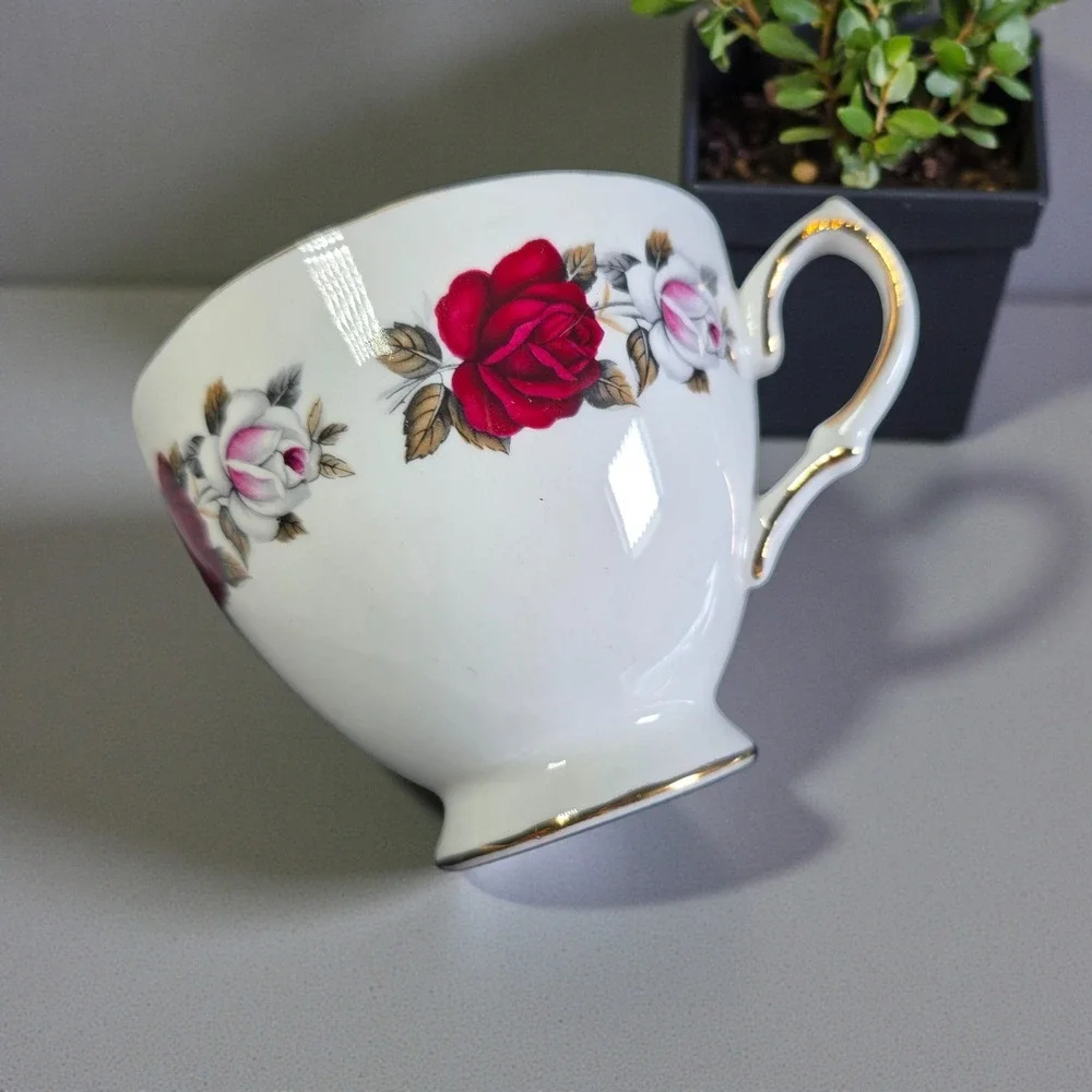 Royal Vale Bone China Tea Trio Red White Rose‎ Pattern Made in England Vintage